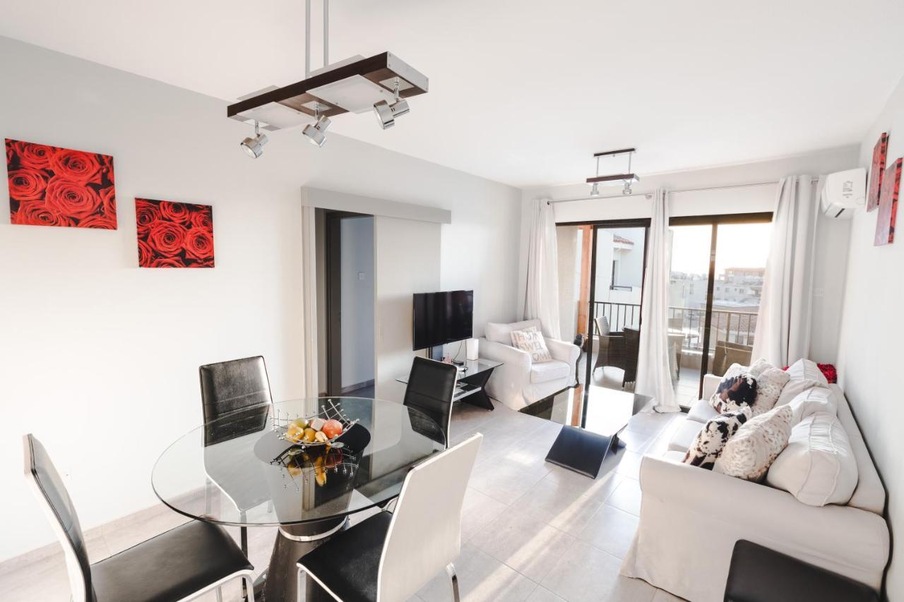 Alexis Apartments - Lovely 2-Bedroom With Swimming Pool Paphos Eksteriør bilde