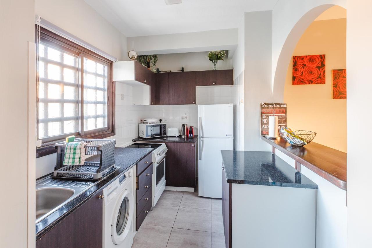 Alexis Apartments - Lovely 2-Bedroom With Swimming Pool Paphos Eksteriør bilde