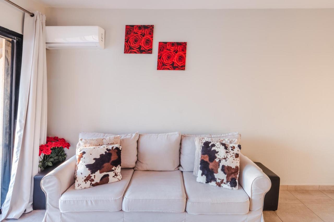 Alexis Apartments - Lovely 2-Bedroom With Swimming Pool Paphos Eksteriør bilde