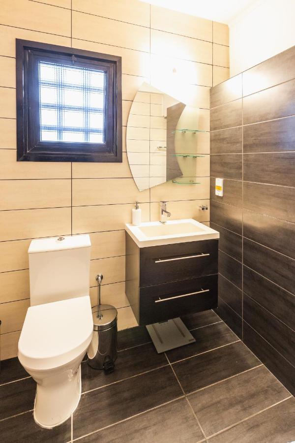Alexis Apartments - Lovely 2-Bedroom With Swimming Pool Paphos Eksteriør bilde